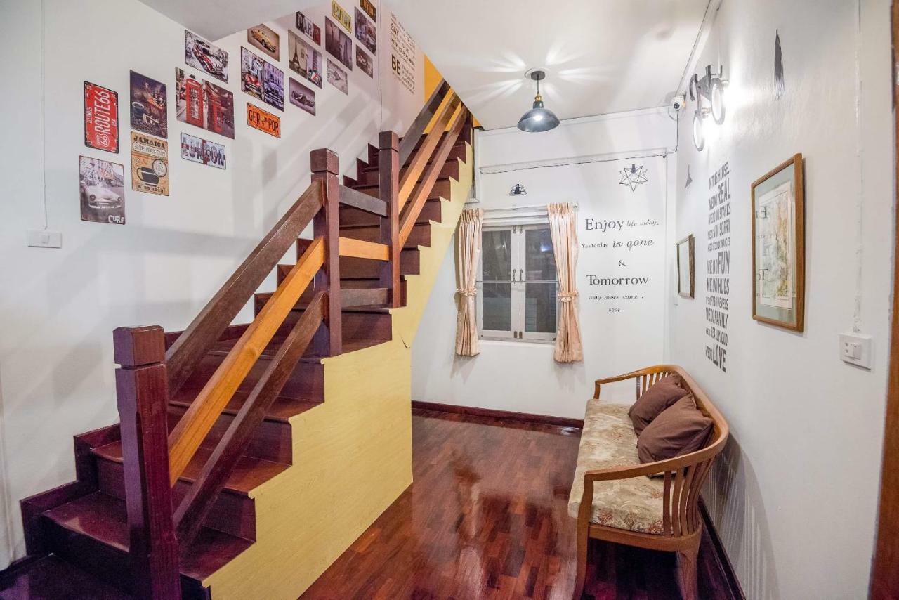 Хостел T Smy House Бангкок Экстерьер фото