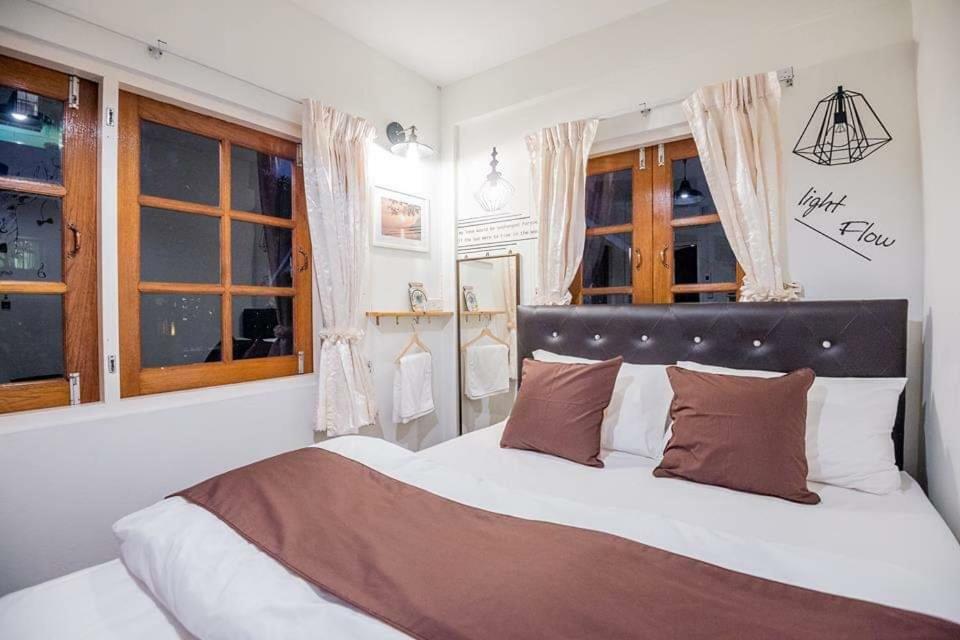 Хостел T Smy House Бангкок Экстерьер фото