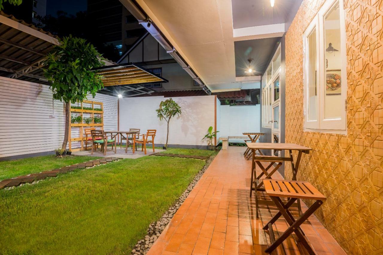 Хостел T Smy House Бангкок Экстерьер фото
